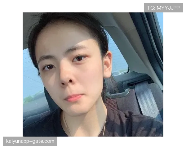 杨舒予这生活也太不接地气了吧,早餐一杯咖啡都能比我一个月房租贵 杨舒予这生活也太不接地气了吧,早餐一杯咖啡都能比我一个月房租贵